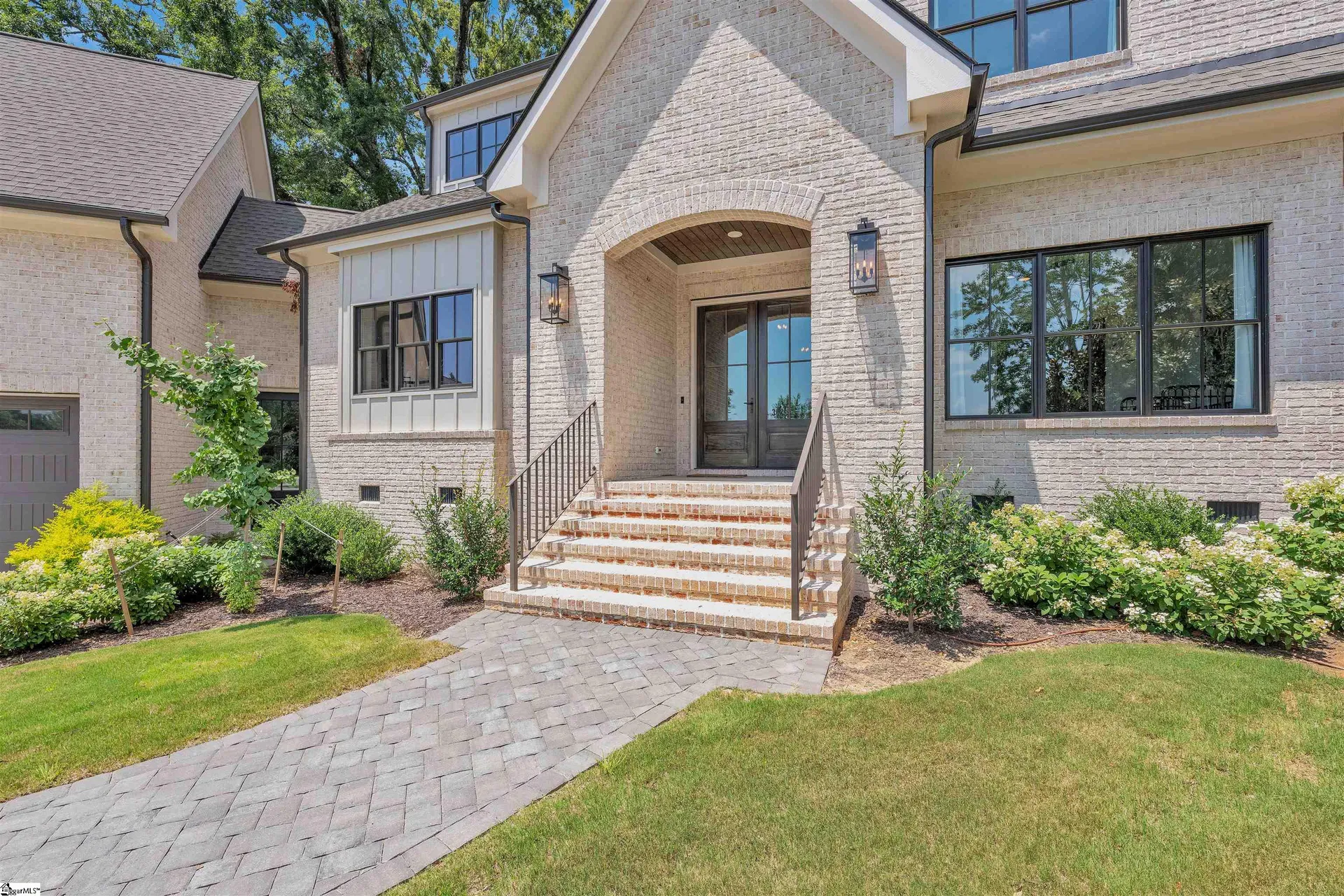 Property image 2 at 302 Capri Court, Greenville, SC 29609