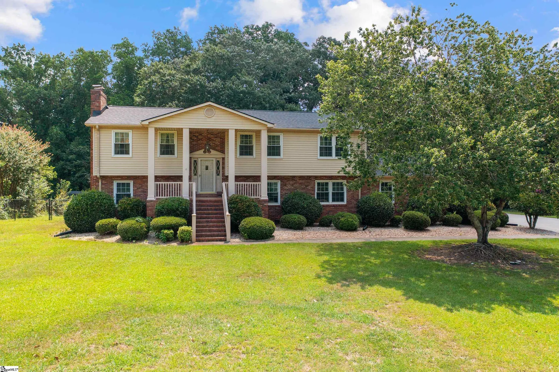 Property image 3 at 725 Parkins Mill Road, Greenville, SC 29607