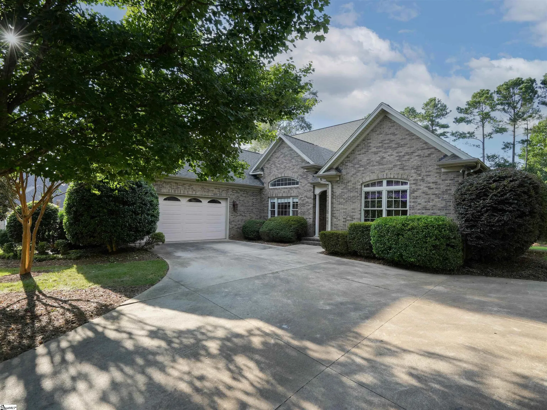 Property image 2 at 124 Bentwater Trail, Simpsonville, SC 29680