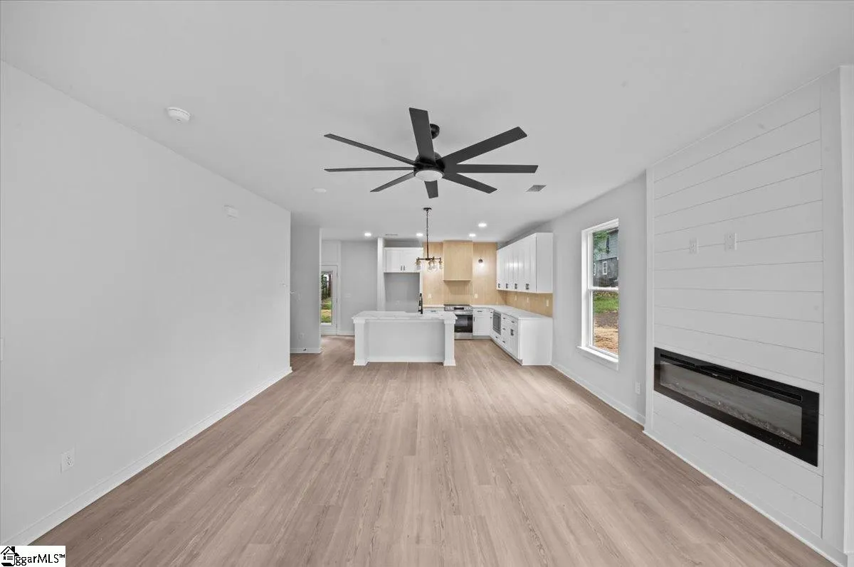 Property image 5 at 1 Hollis Street, Greenville, SC 29611