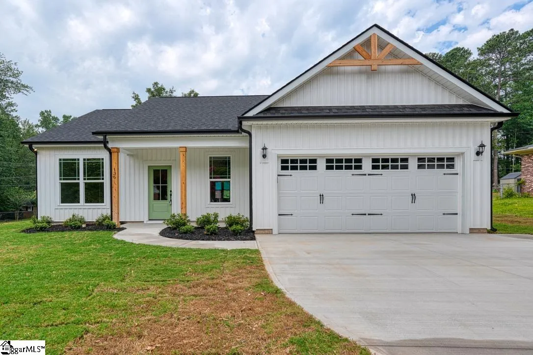 Property image 1 at 136 Anita Drive, Spartanburg, SC 29302