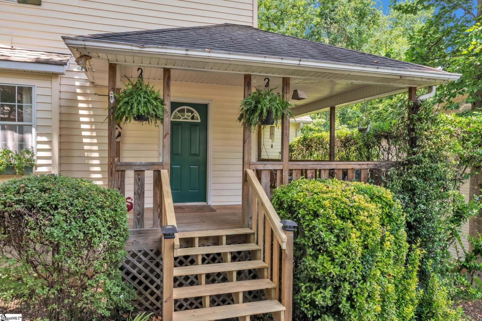 Property image 2 at 1221 Winding Way, Taylors, SC 29687