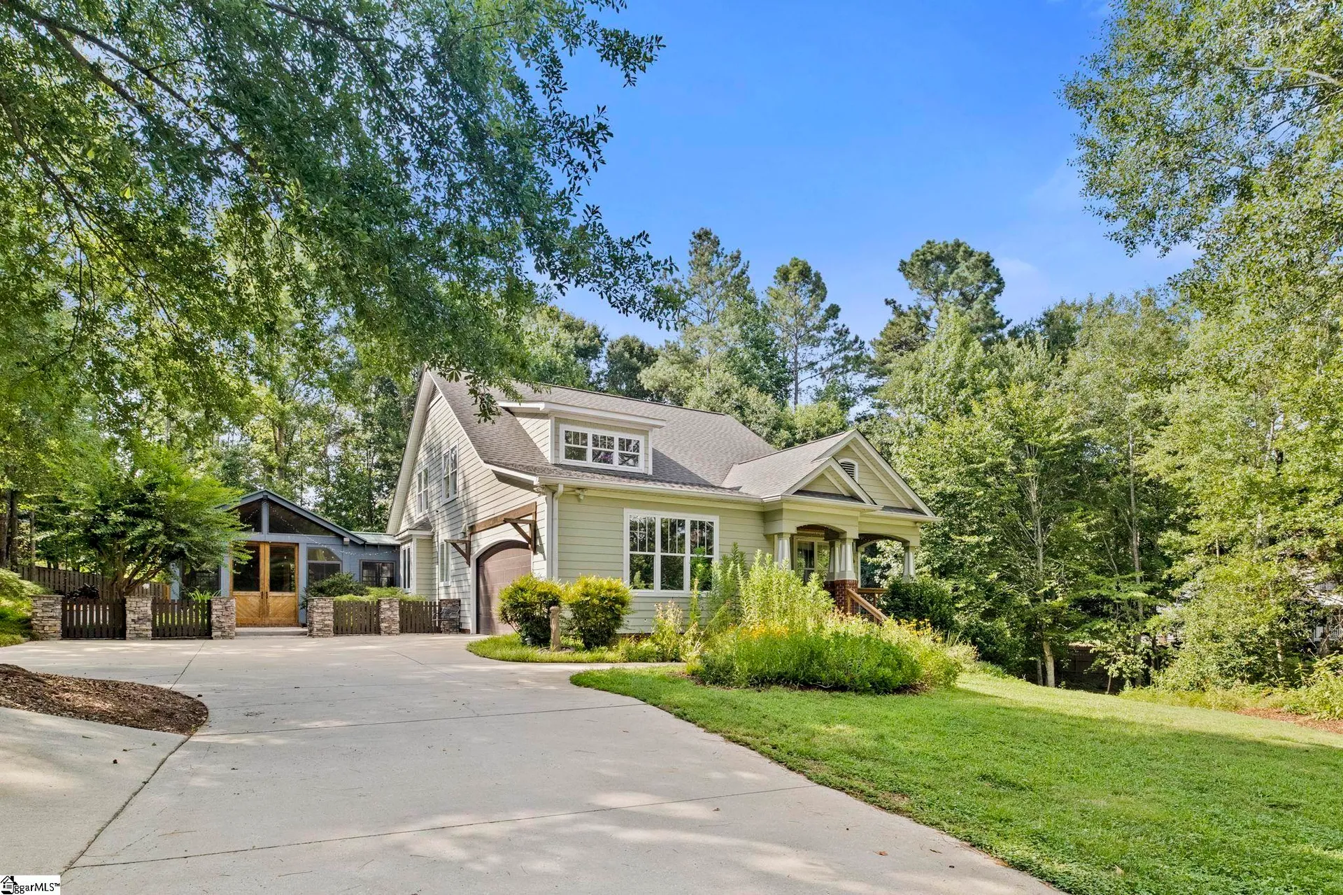 109 Shoals Road