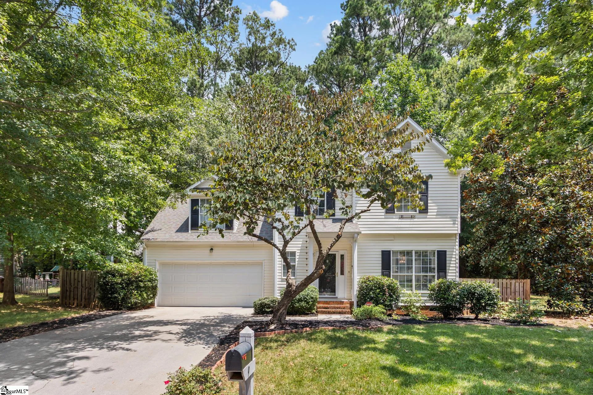 Gresham Woods, Simpsonville Community