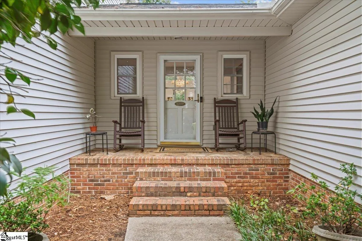Property image 5 at 20 Rocky Creek Lane, Greenville, SC 29615