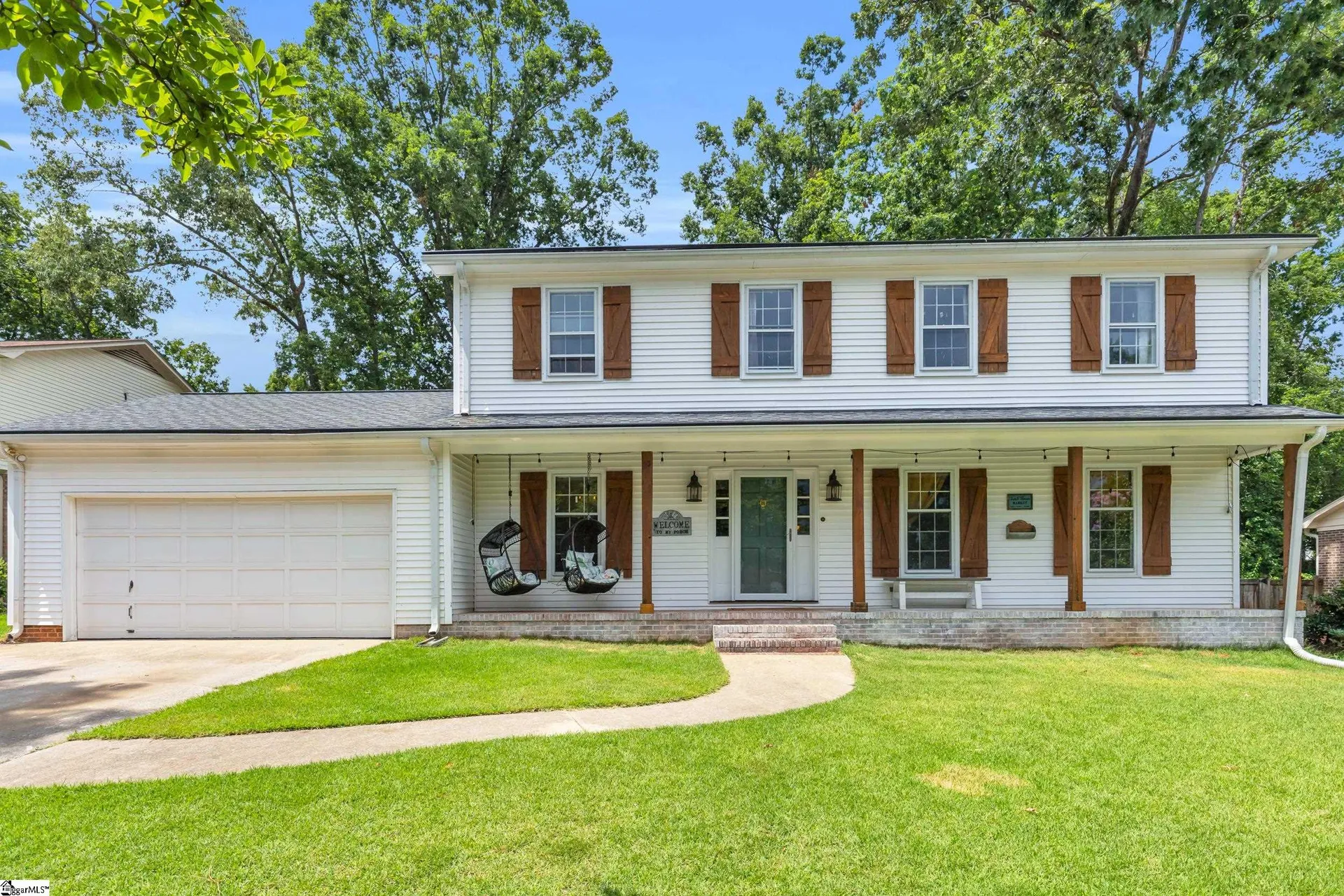 Devenger Place, Greer Community