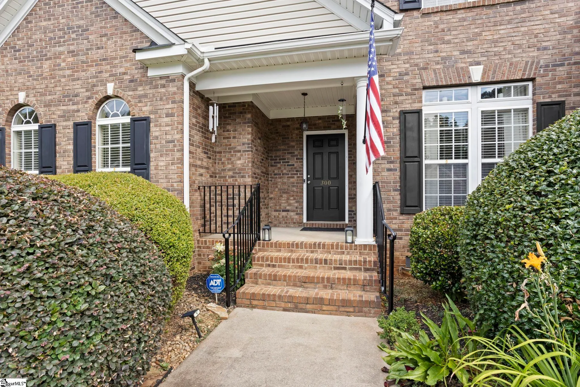 Property image 2 at 300 Winding River Lane, Simpsonville, SC 29681