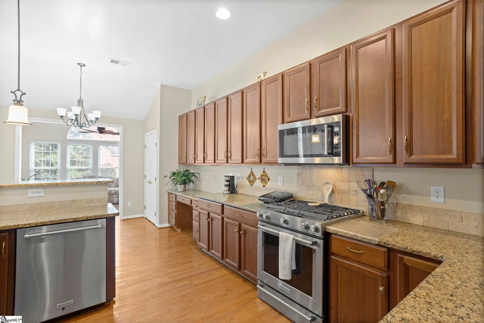 Property image 4 at 300 Winding River Lane, Simpsonville, SC 29681