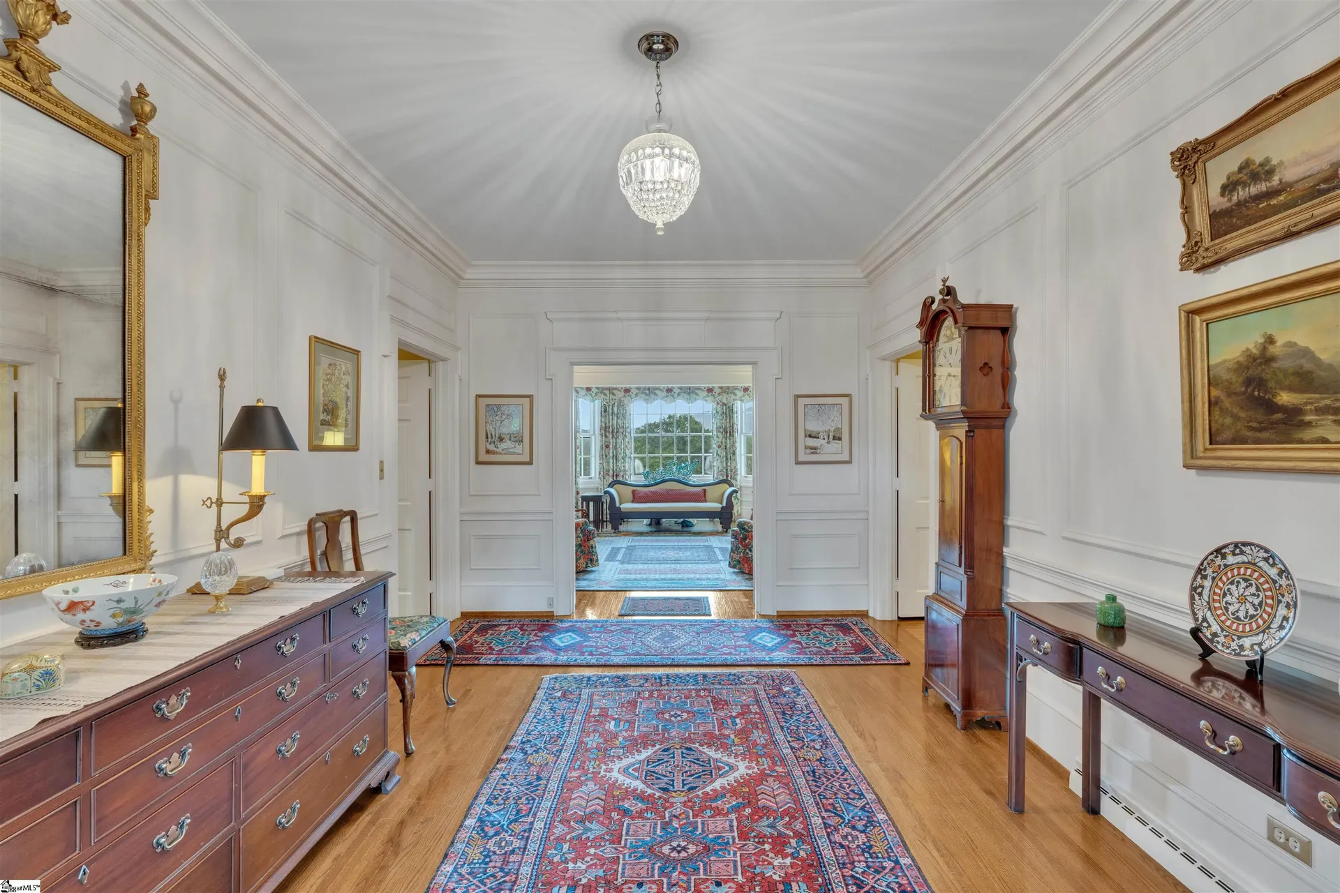 Property image 5 at 110 E Round Hill Road, Greenville, SC 29617