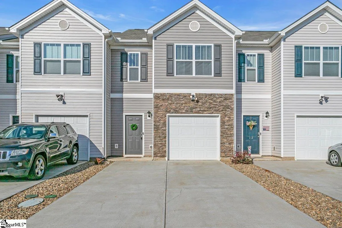 14 Sunriff Court