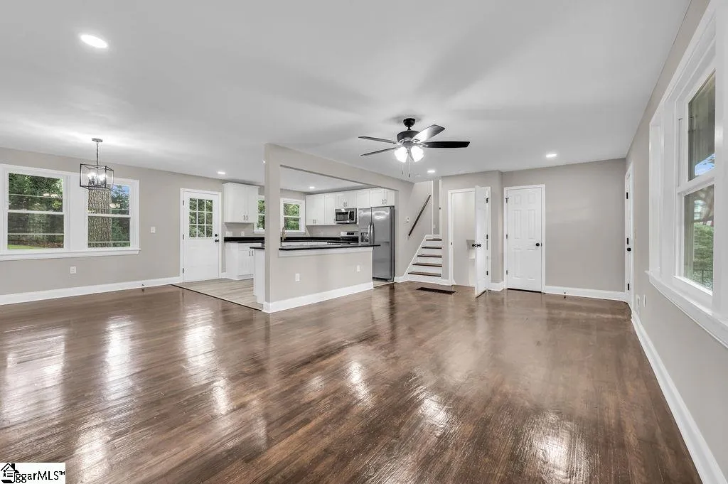 Property image 4 at 808 Pine Creek Drive, Greenville, SC 29605