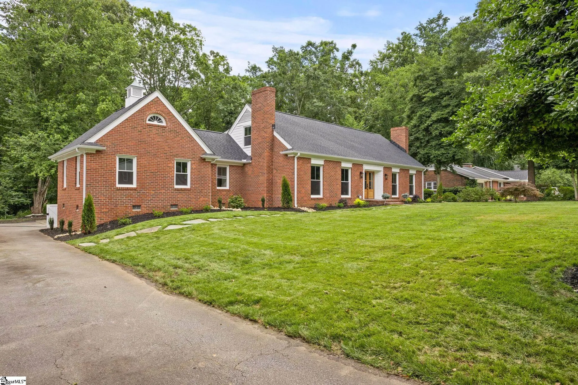 Property image 3 at 8 Hearthstone Lane, Greenville, SC 29615