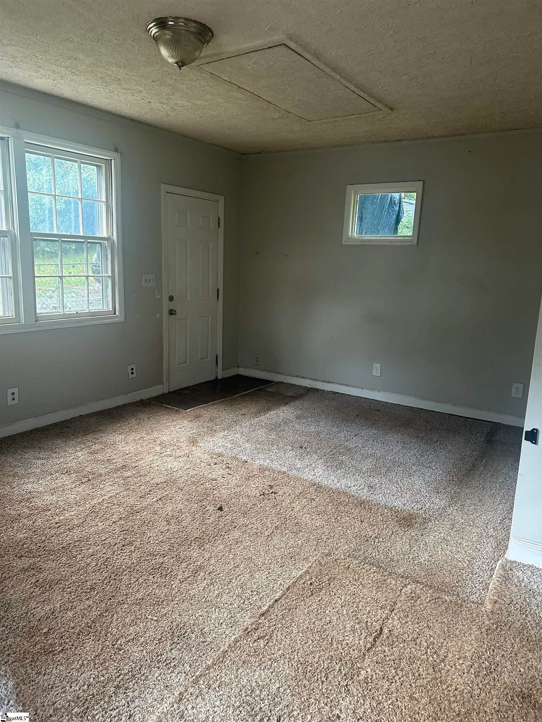 Property image 2 at 105 S Estate Drive, Greenville, SC 29605