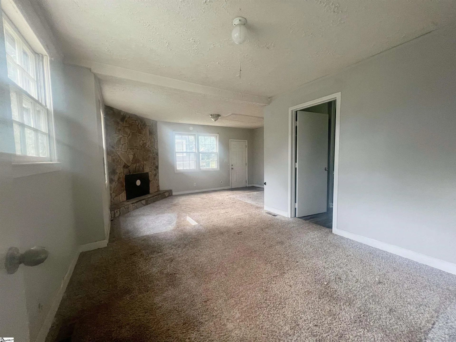 Property image 5 at 105 S Estate Drive, Greenville, SC 29605