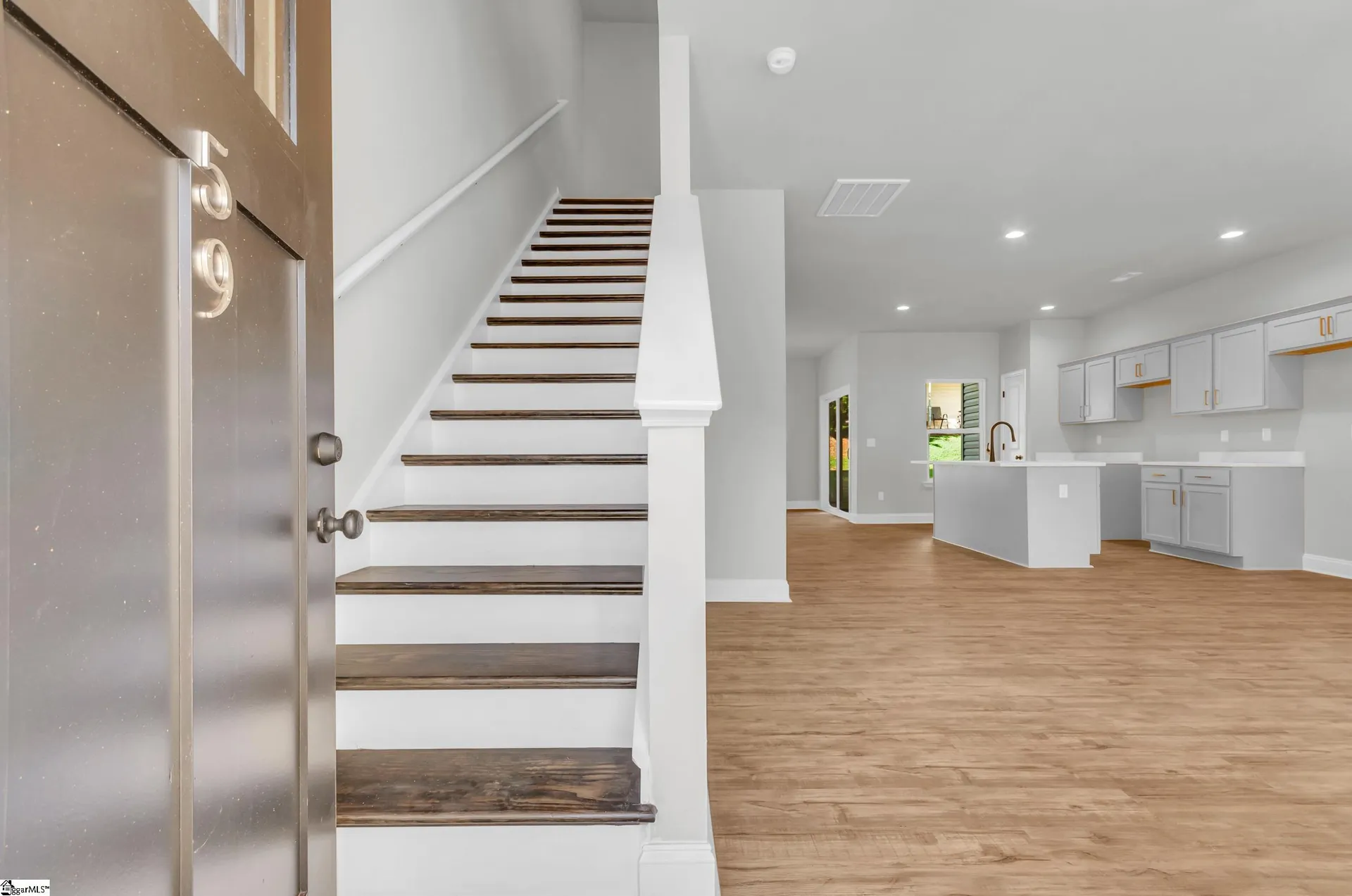 Property image 3 at 215 Duncan Chapel Road, Greenville, SC 29617