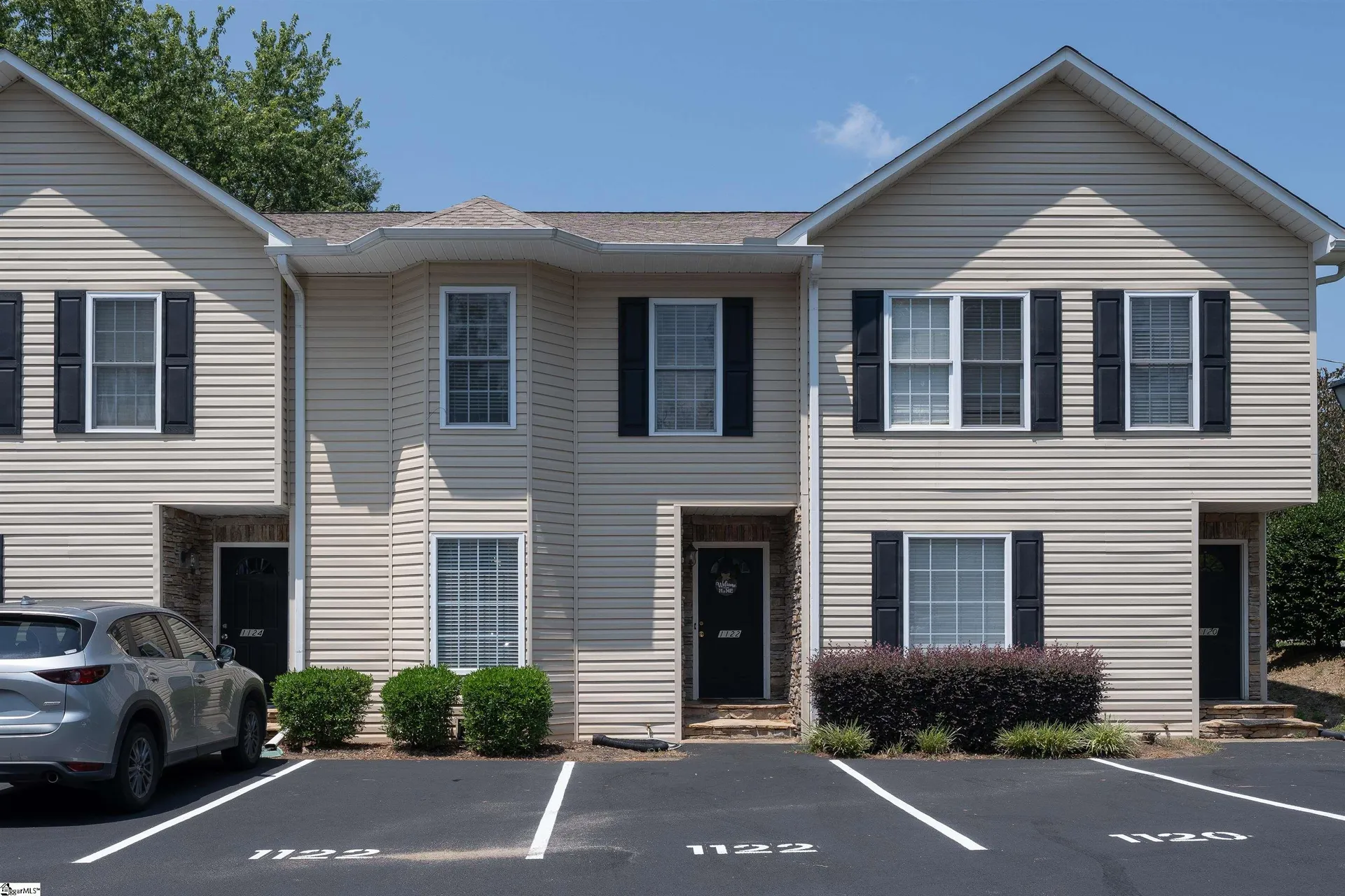 Property image 2 at 1122 E Lee Road, Taylors, SC 29687