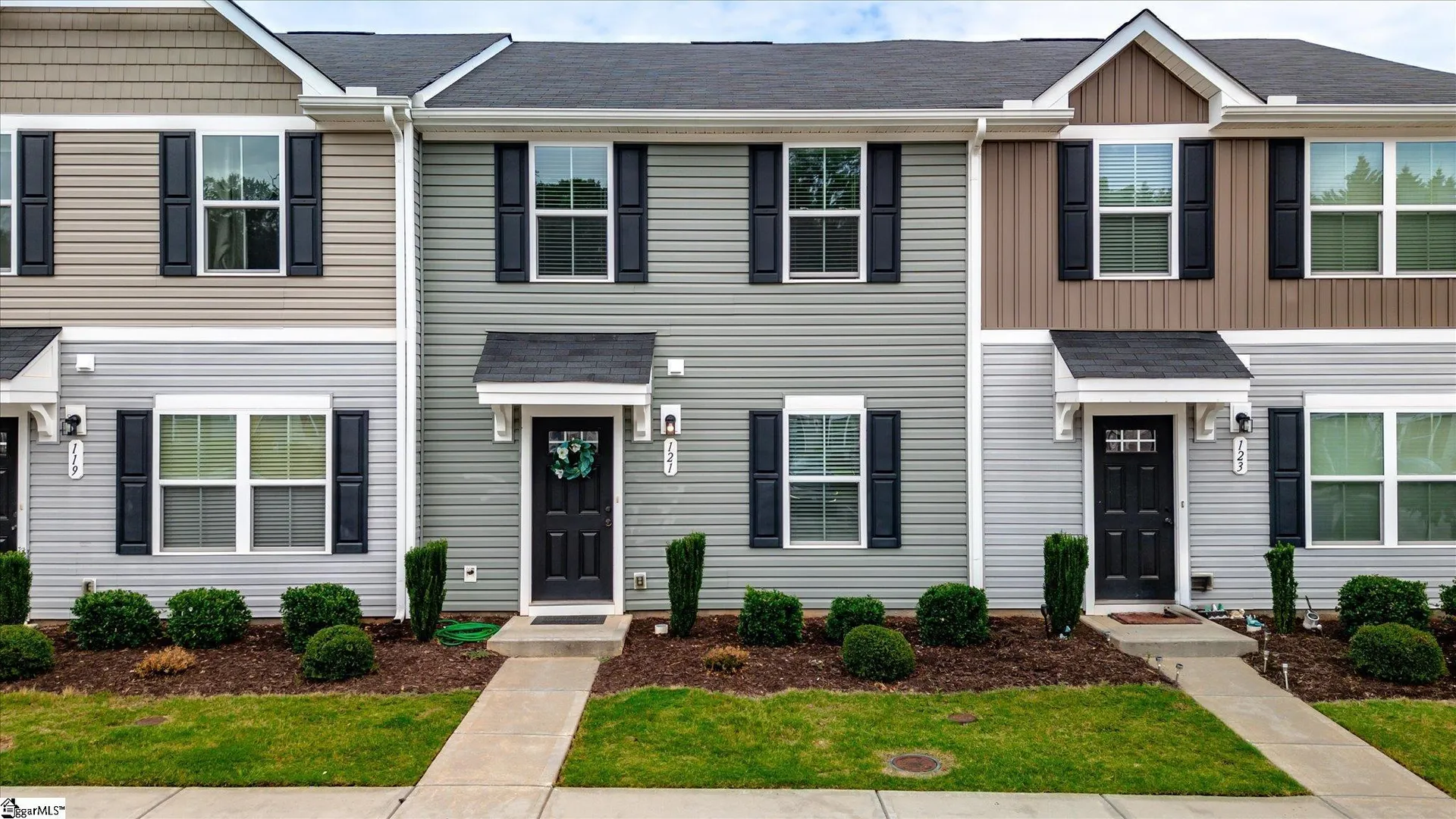 Hampton Townes, Greenville Community