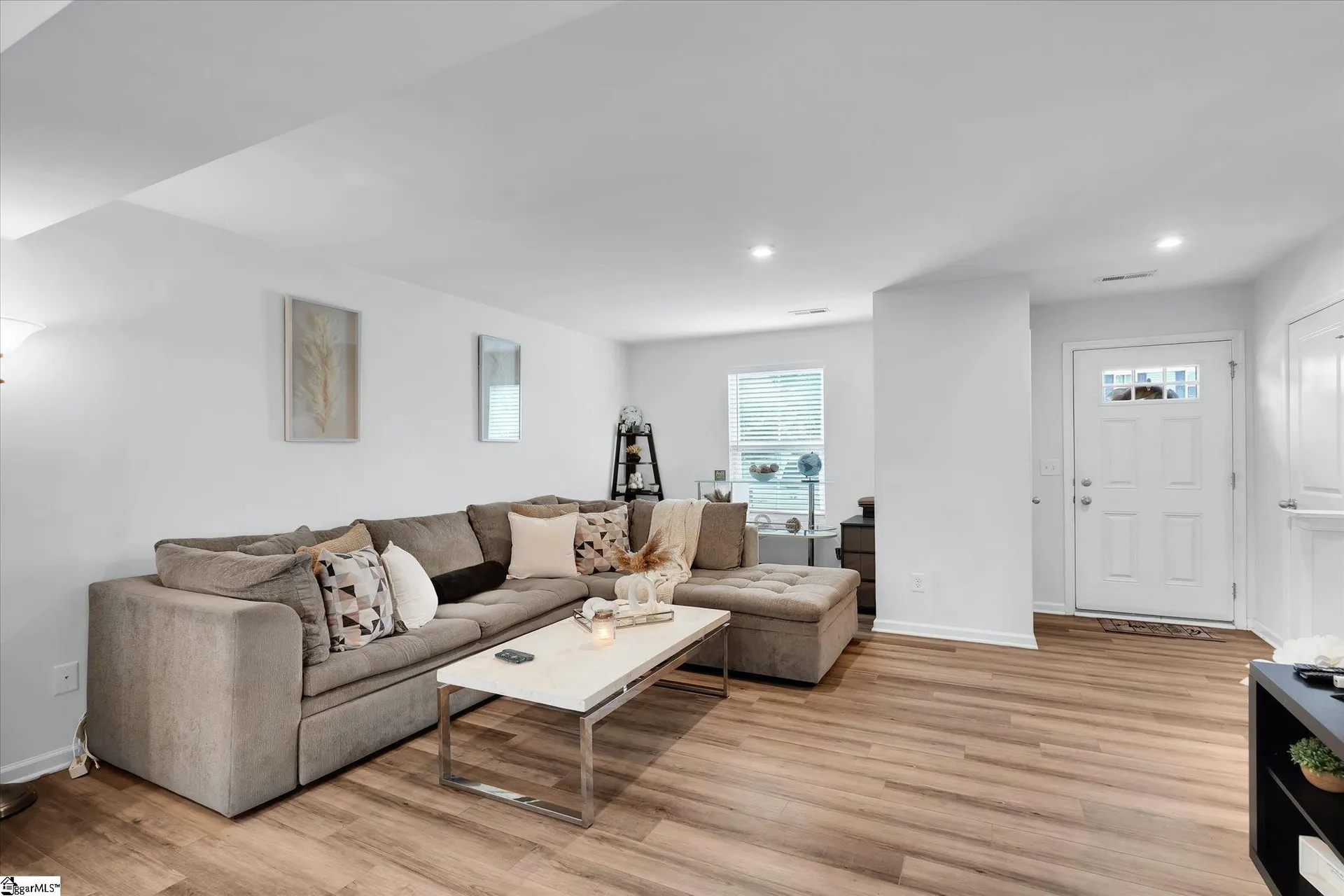Property image 3 at 121 Fernside Court, Greenville, SC 29617