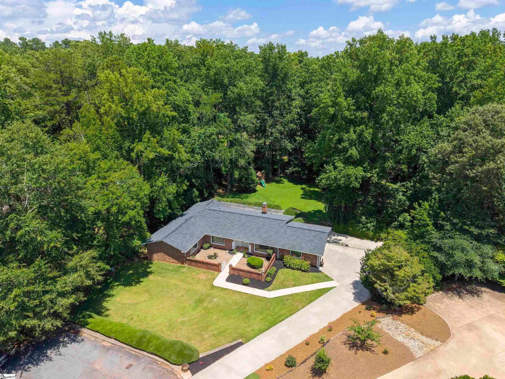 Property image 2 at 313 Haverhill Circle, Easley, SC 29640