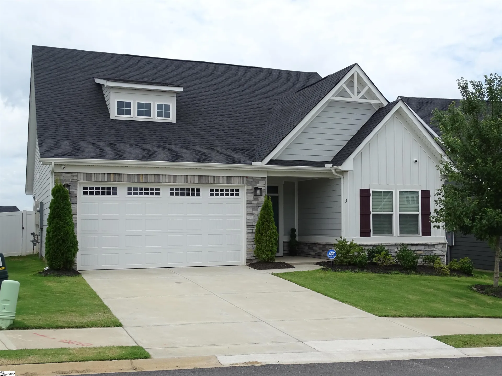 5 Comanche Trail