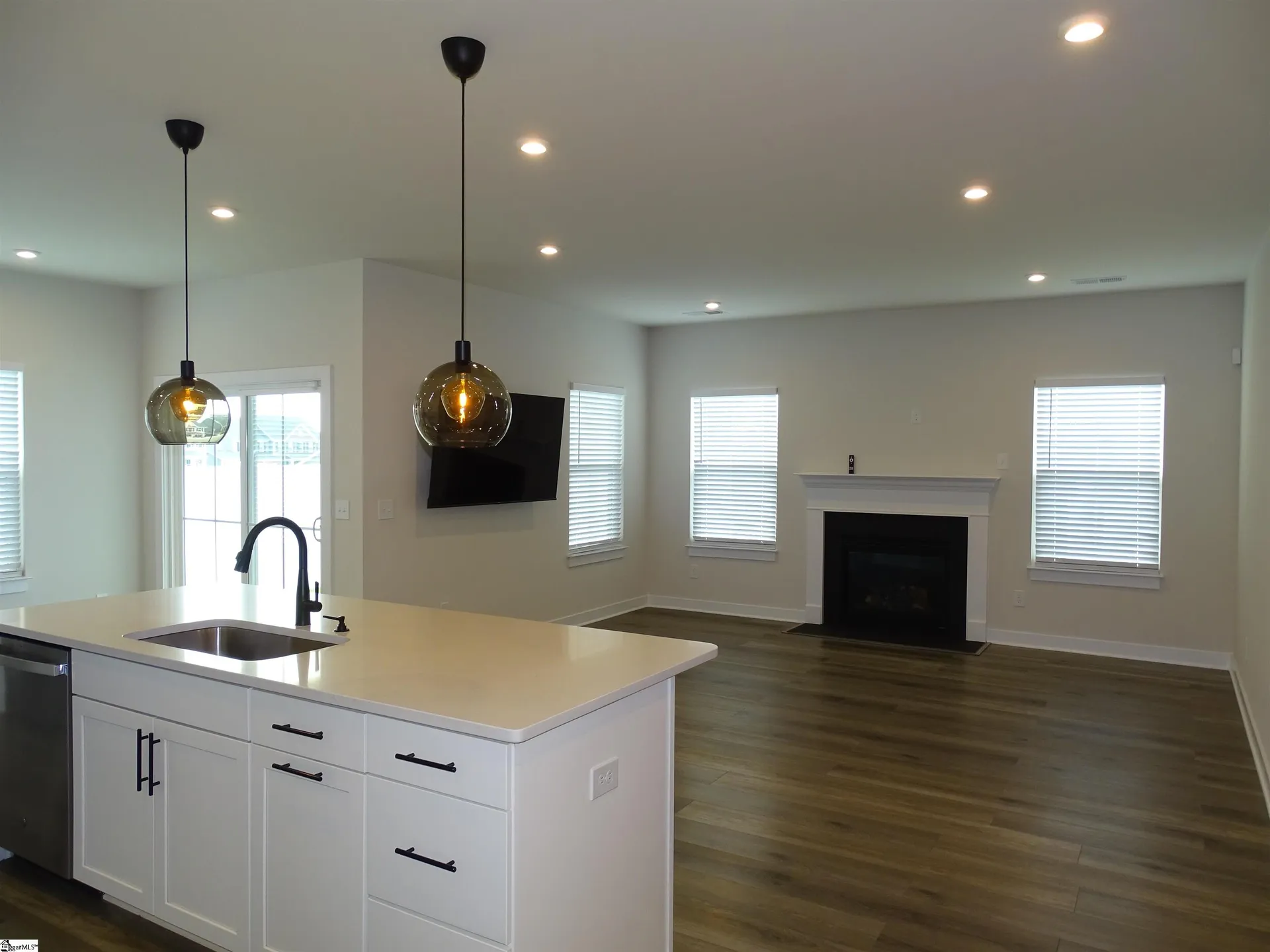 Property image 3 at 5 Comanche Trail, Greenville, SC 29607
