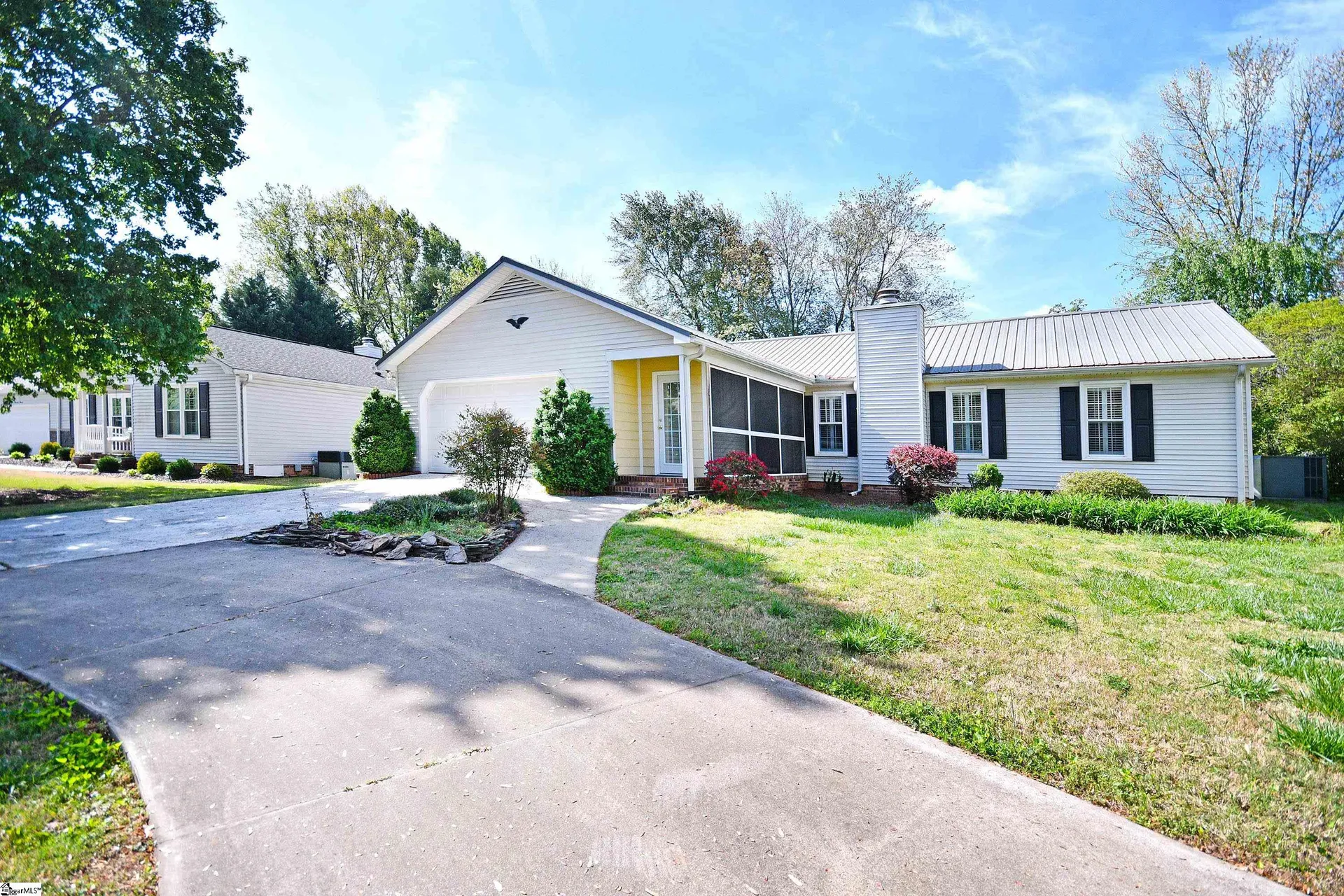 Property image 1 at 513 Hedgewood Terrace, Greer, SC 29650