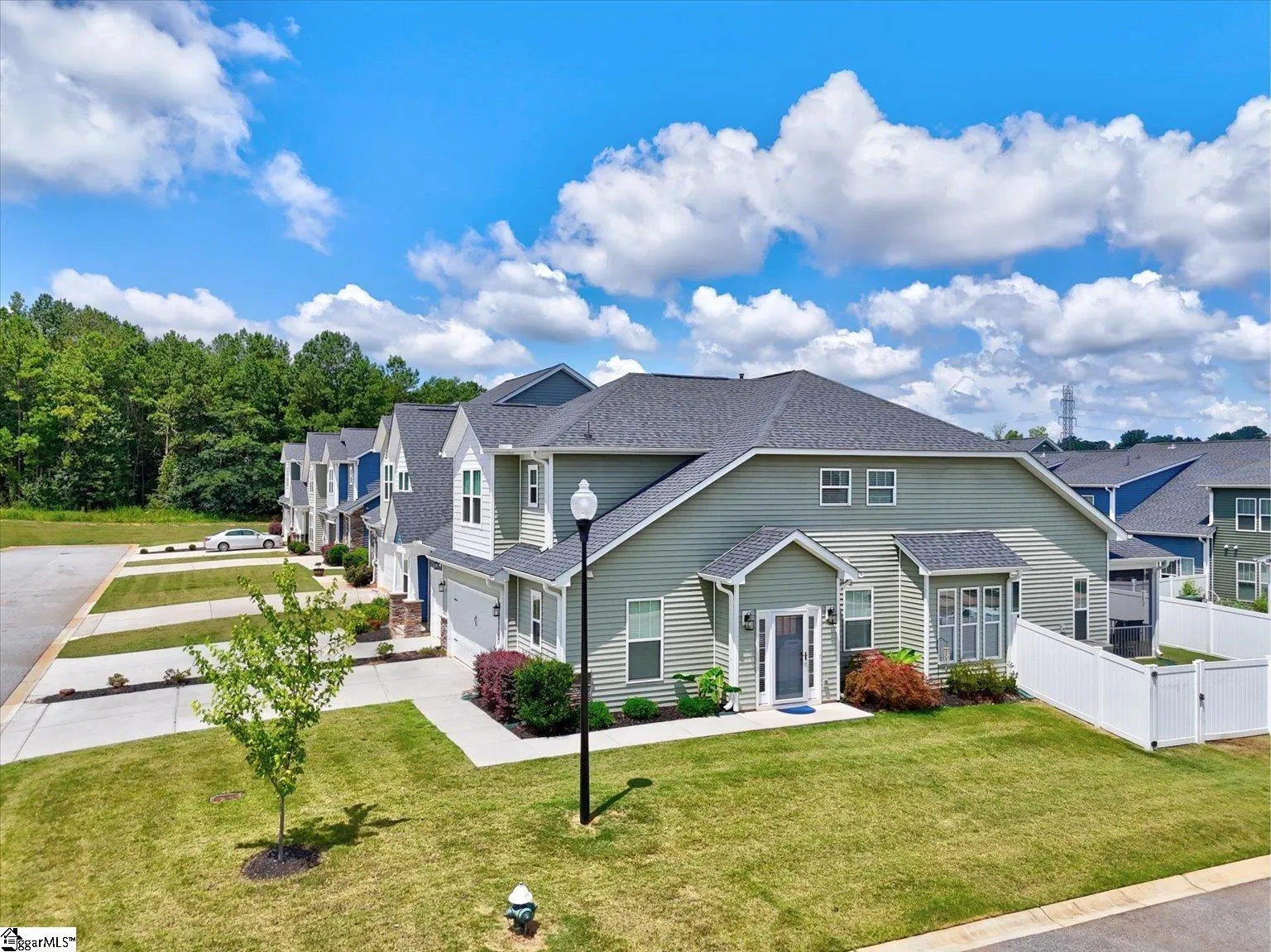 Sheffield Village, Easley Community