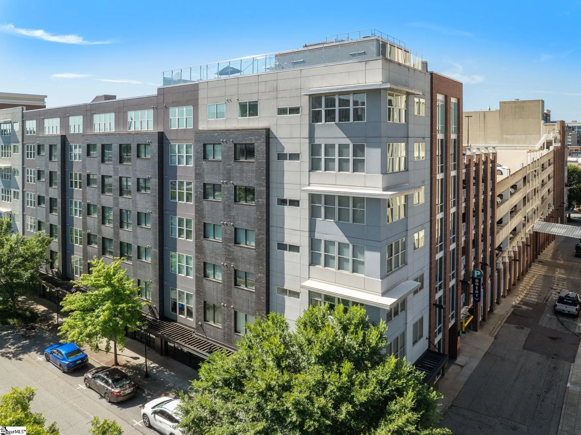 100 East, Greenville Community