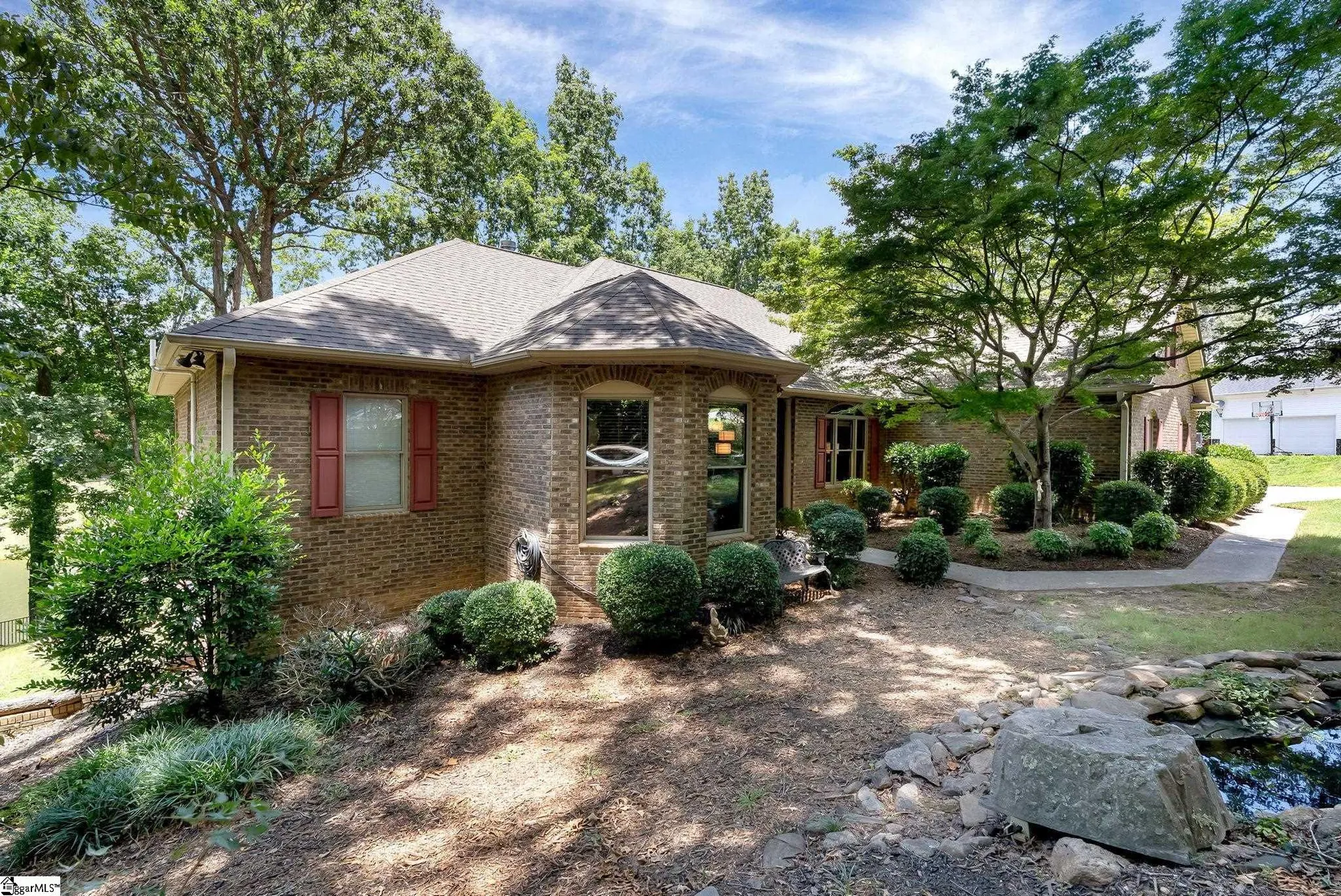 Property image 3 at 124 Lake Point Drive, Taylors, SC 29687