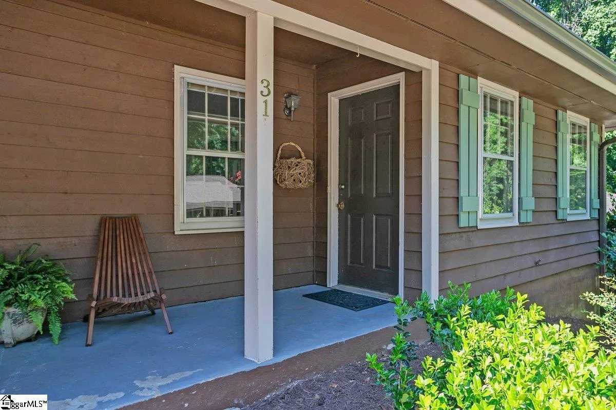 Property image 2 at 31 Oakwood Drive, Greenville, SC 29609