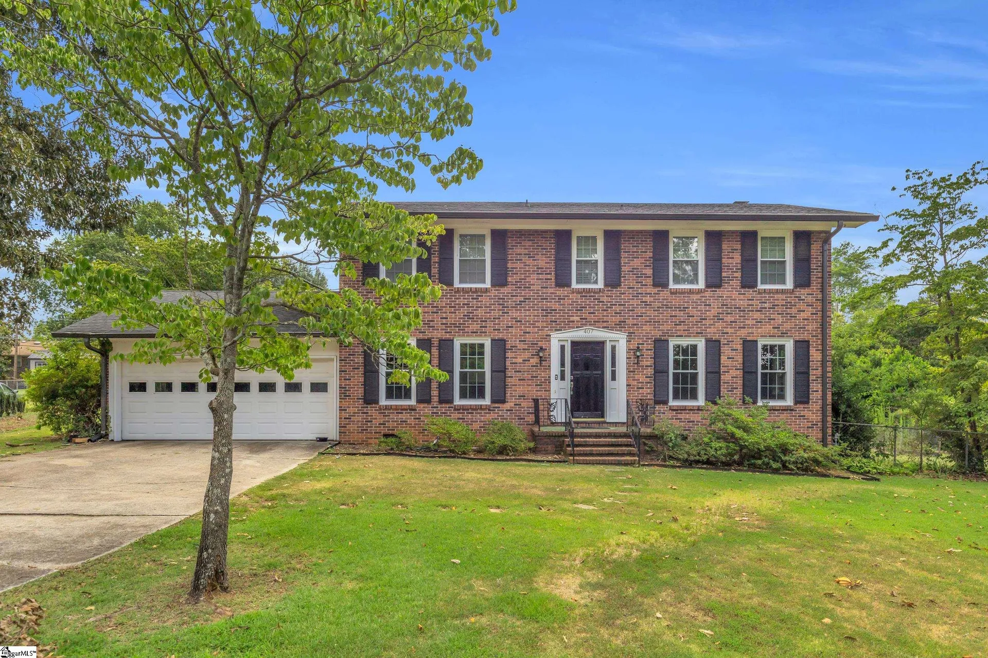 407 Long Forest Circle