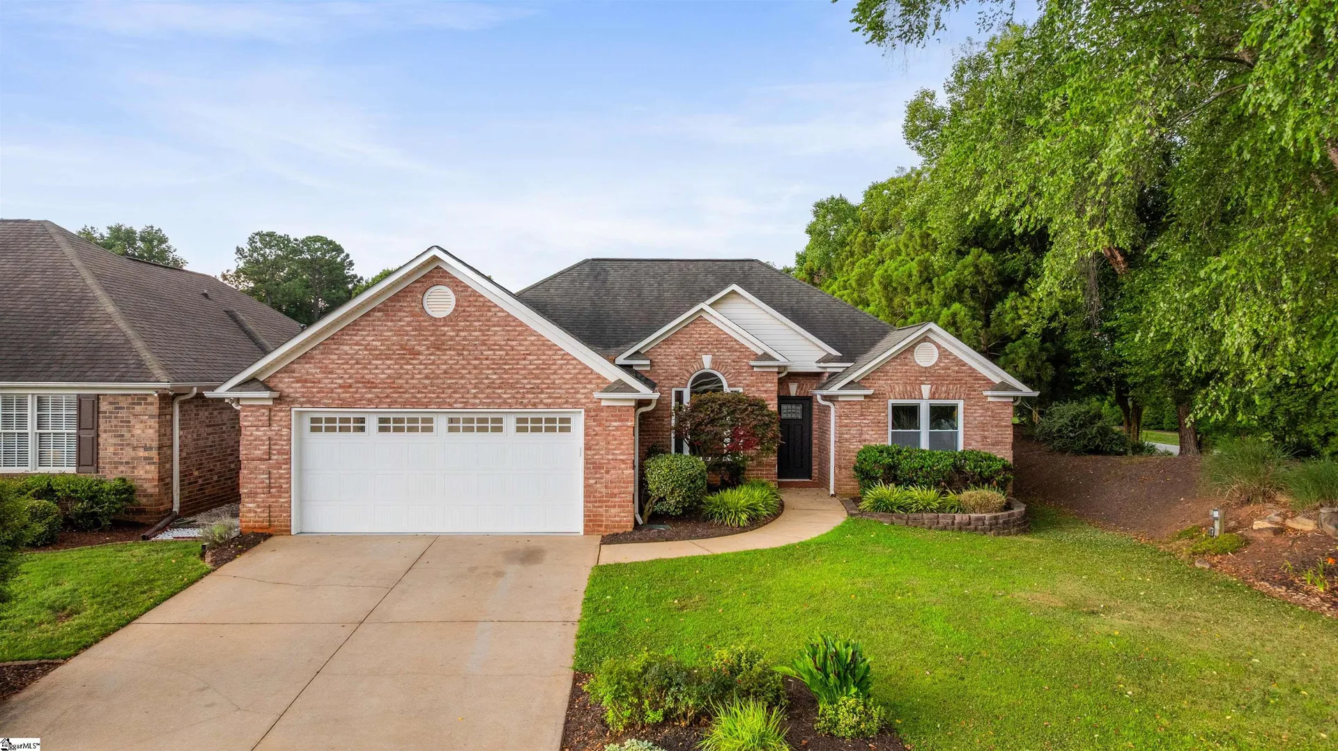 102 Hidden Ridge Drive
