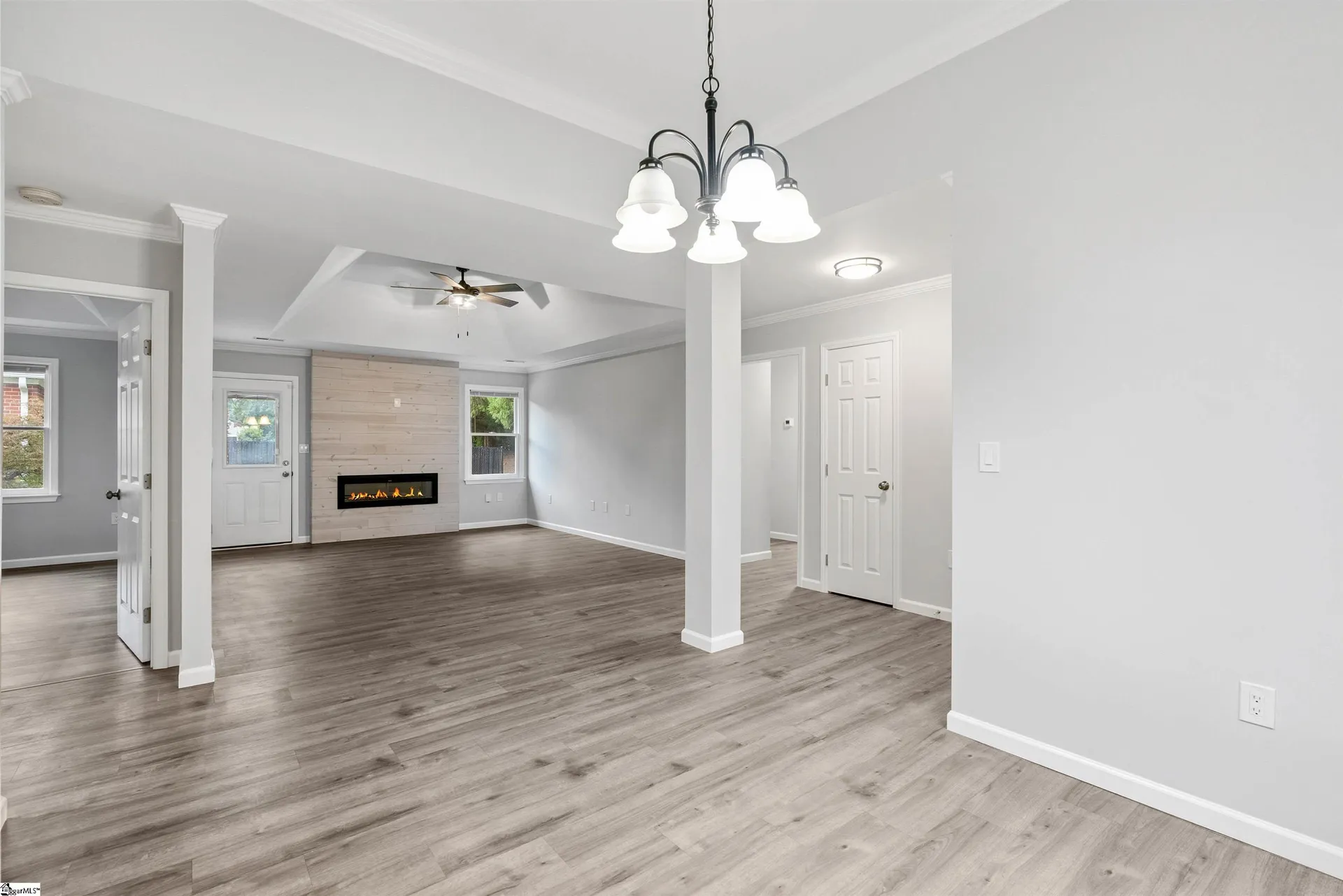 Property image 3 at 102 Hidden Ridge Drive, Spartanburg, SC 29301