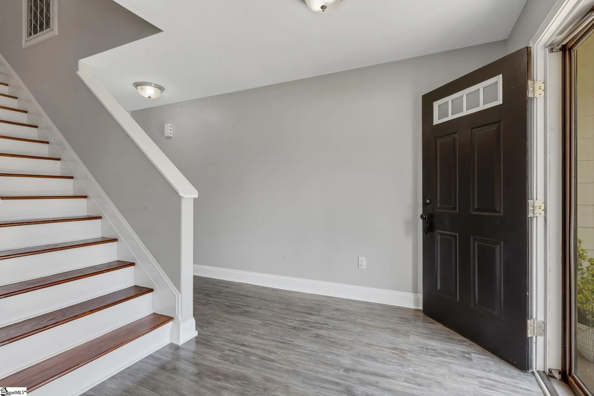 Property image 5 at 101 Melrose Road, Greenville, SC 29605