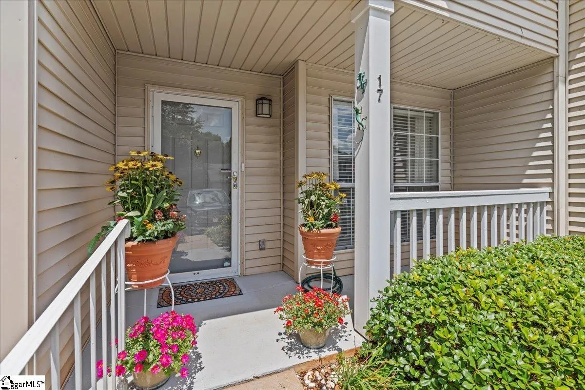 Property image 4 at 17 Bear Grass Court, Greenville, SC 29605
