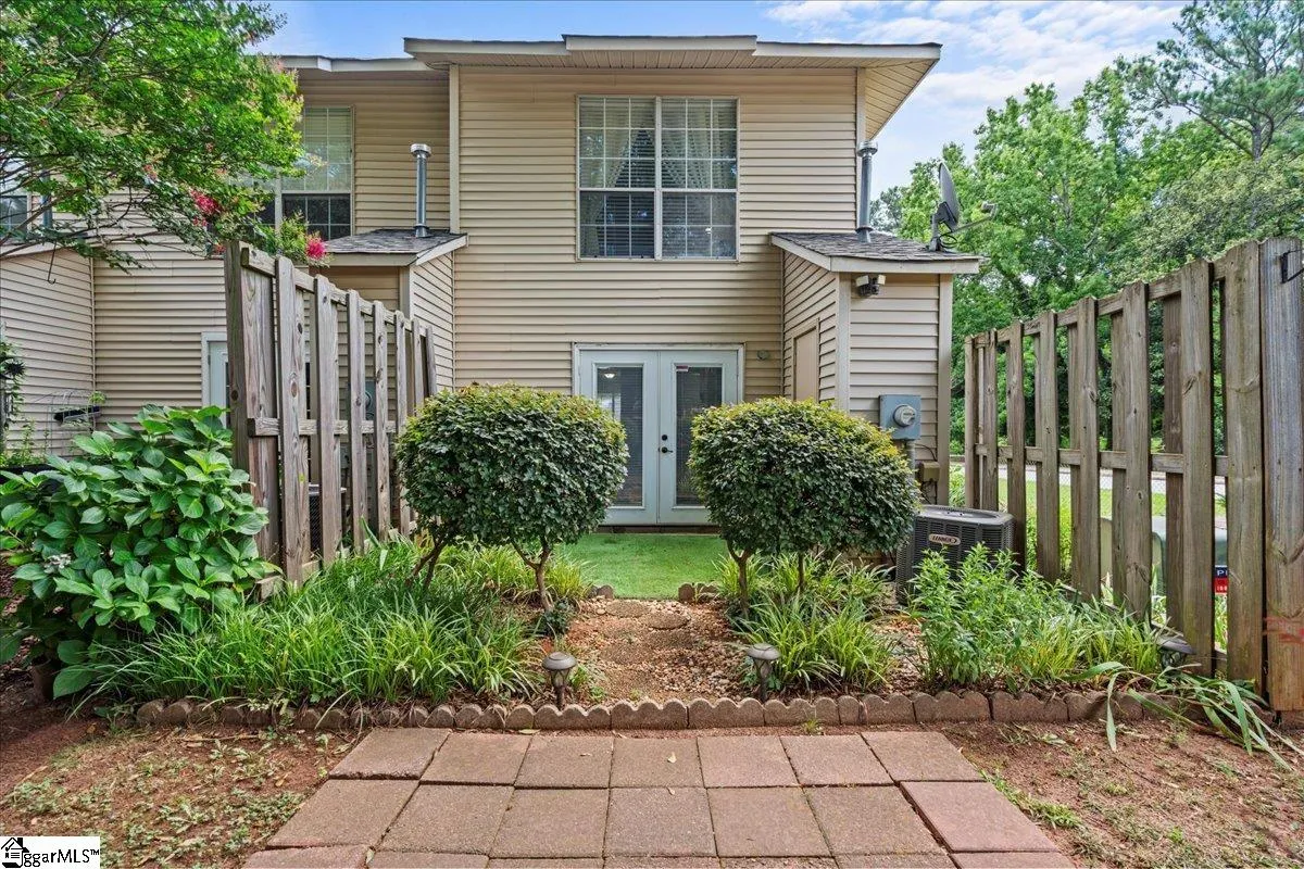 Property image 5 at 17 Bear Grass Court, Greenville, SC 29605