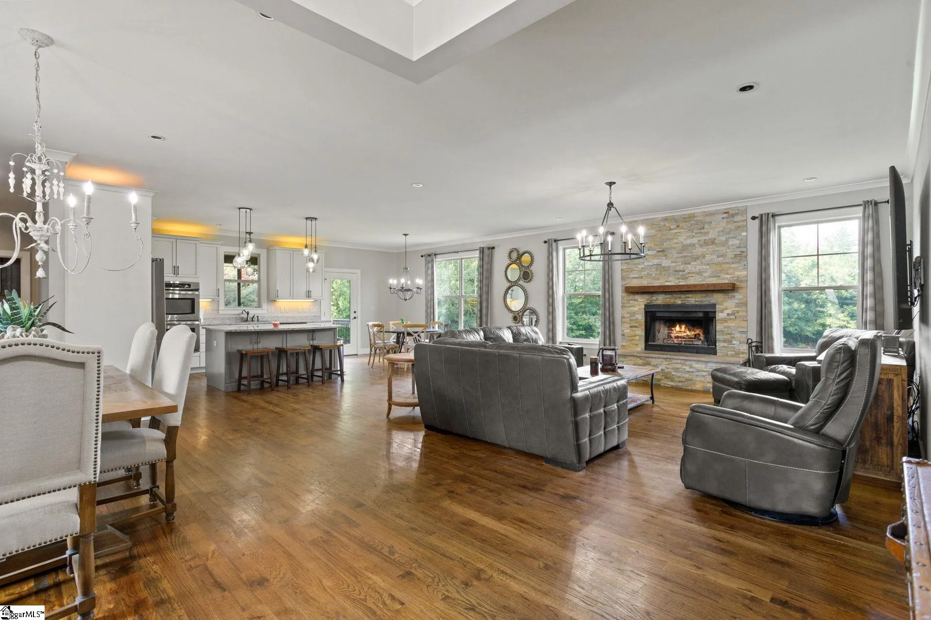 Property image 2 at 22 Meadowglen Place, Greer, SC 29651