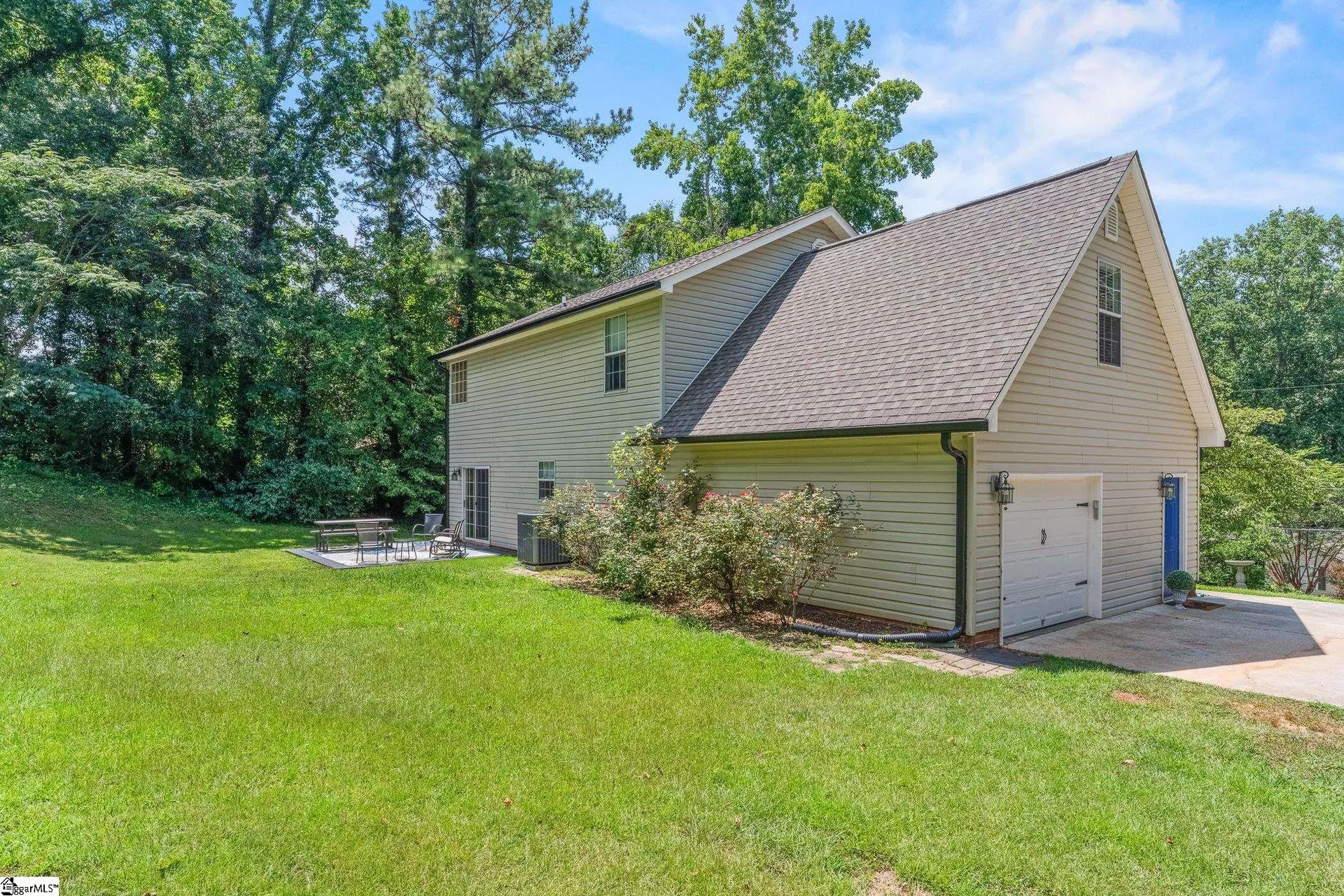 Property image 3 at 411 Palmetto Drive, Greer, SC 29651-5921