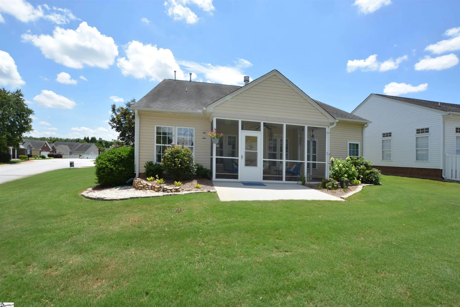 Property image 3 at 2 Bamburg Brae Court, Simpsonville, SC 29681