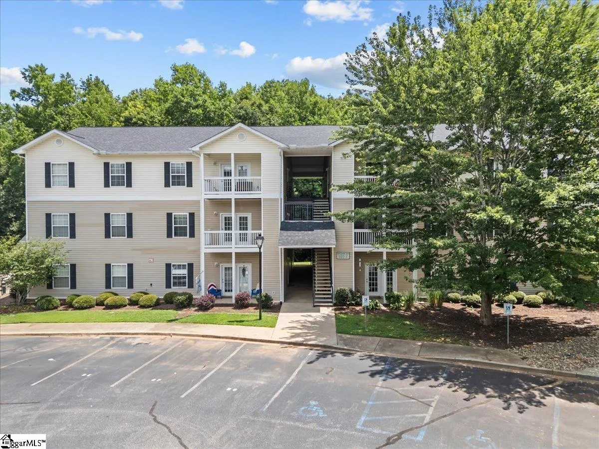 McKenna Commons, Greenville Community