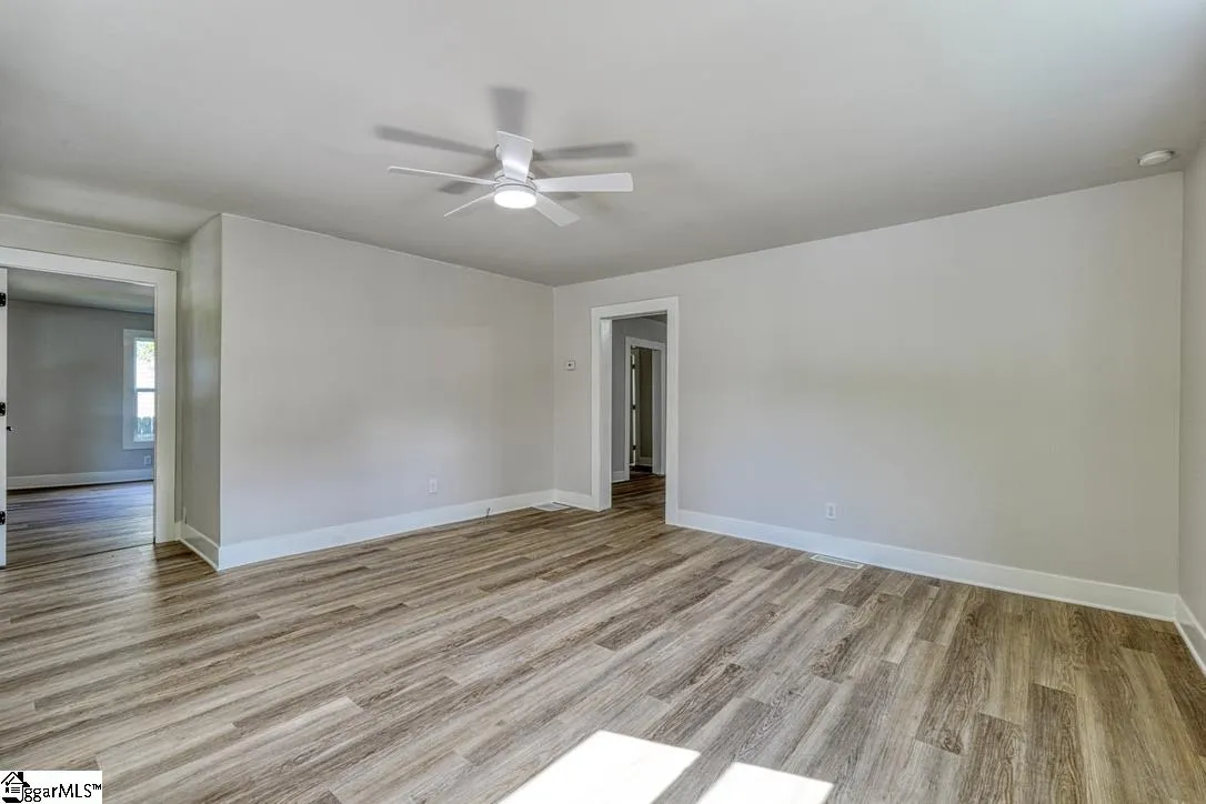 Property image 3 at 307 Woodruff Street, Woodruff, SC 29388
