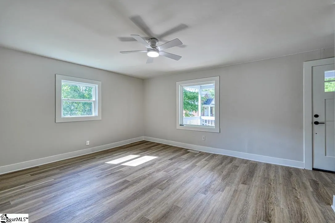 Property image 4 at 307 Woodruff Street, Woodruff, SC 29388
