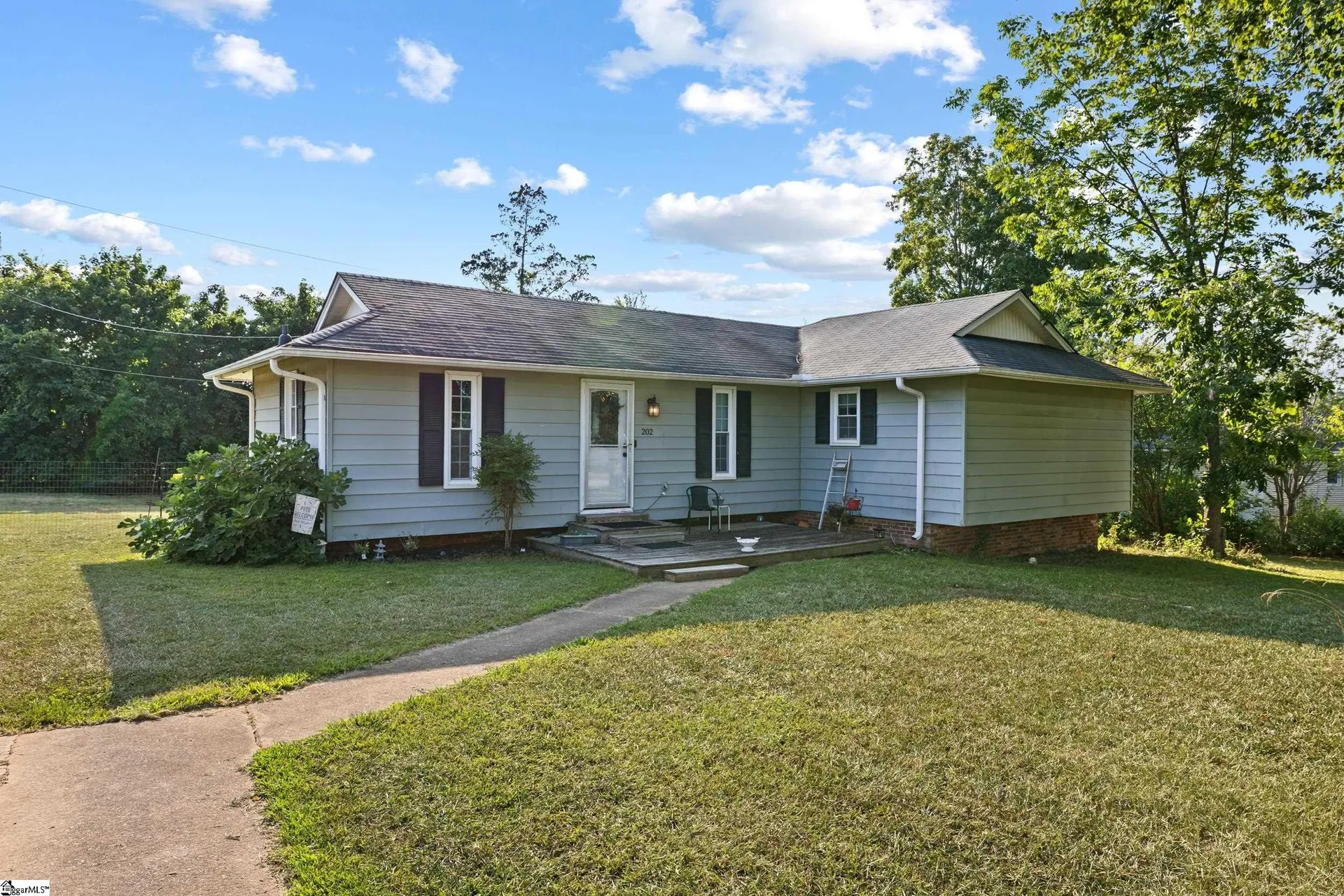 202 Sherwood Road