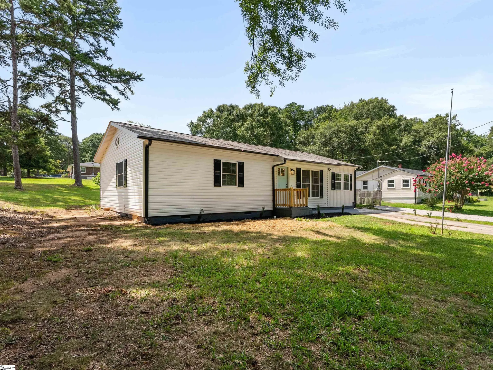 Property image 2 at 1 Lamar Circle, Greenville, SC 29605