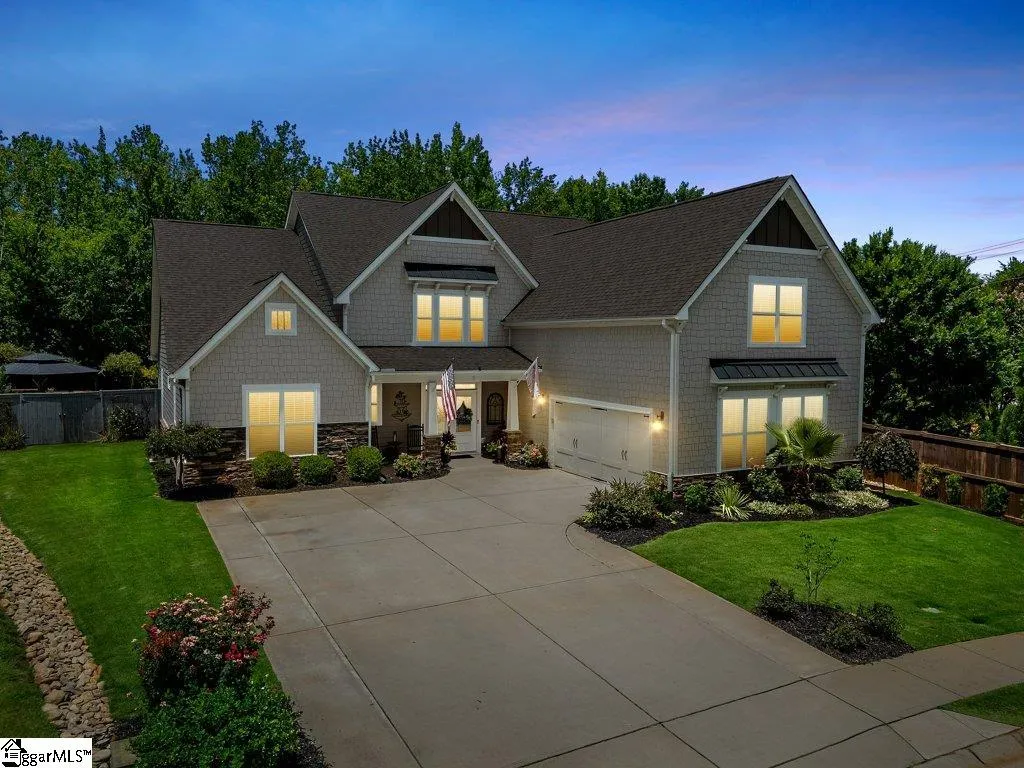 2 Belterra Drive