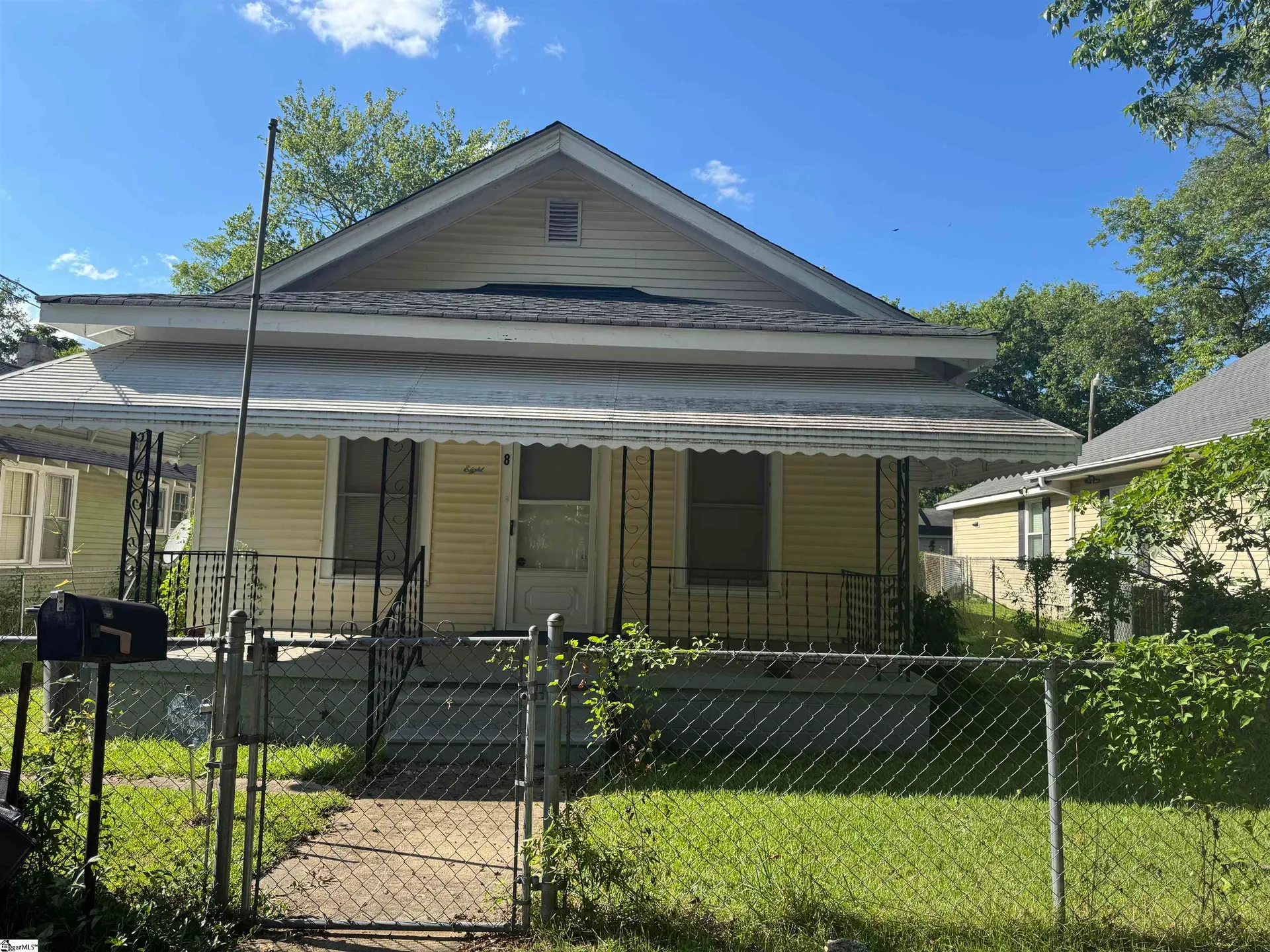8 Bragg Street
