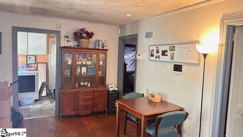 Property image 2 at 32 Prancer Avenue, Greenville, SC 29605