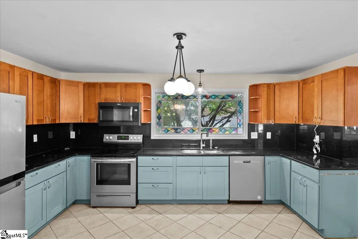 Property image 4 at 3330 Robin Hood Drive, Spartanburg, SC 29303