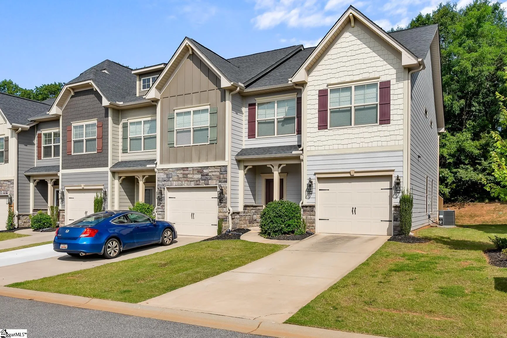Grandview Townes, Simpsonville Community