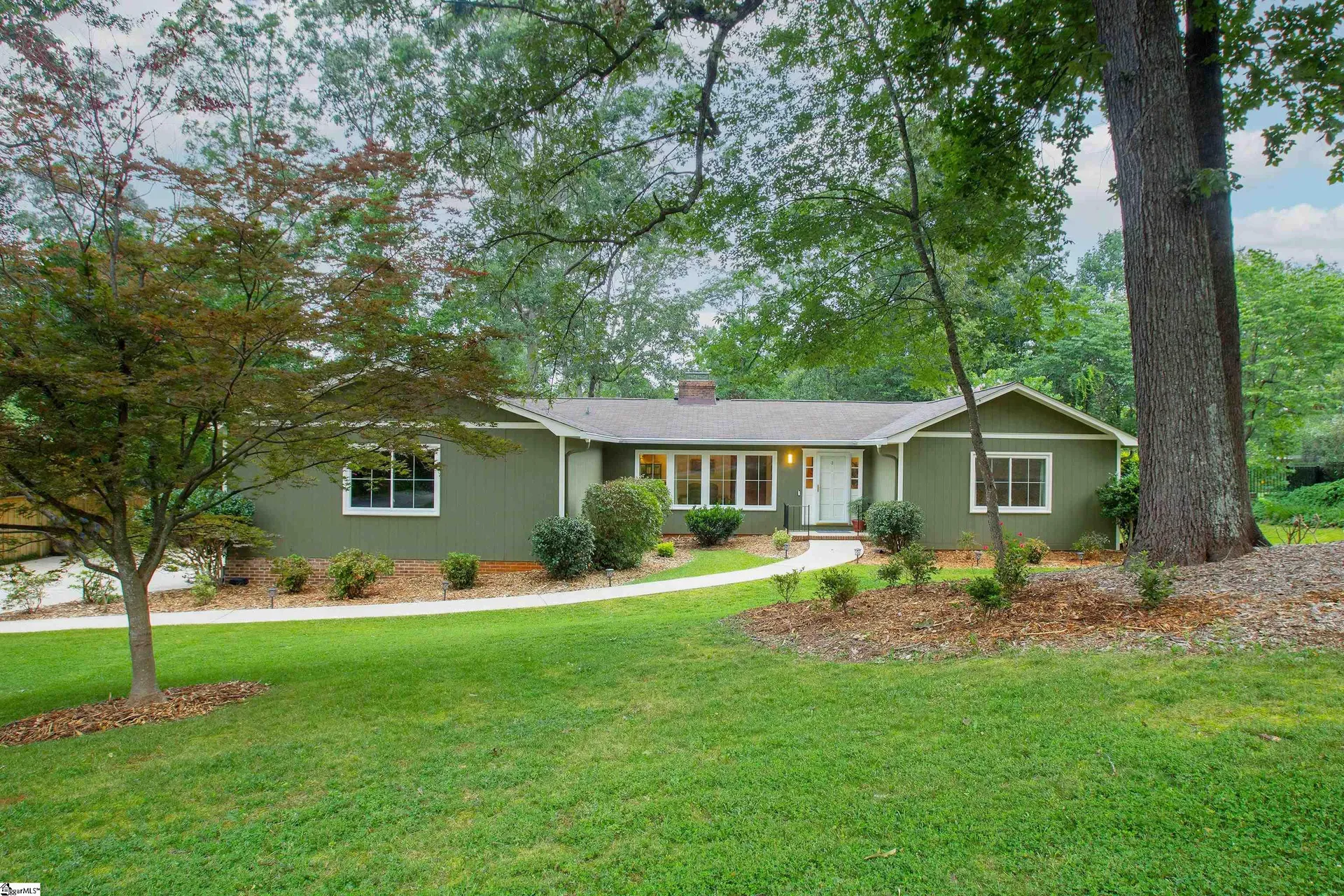 Property image 3 at 3 Norwich Drive, Greenville, SC 29609-1437
